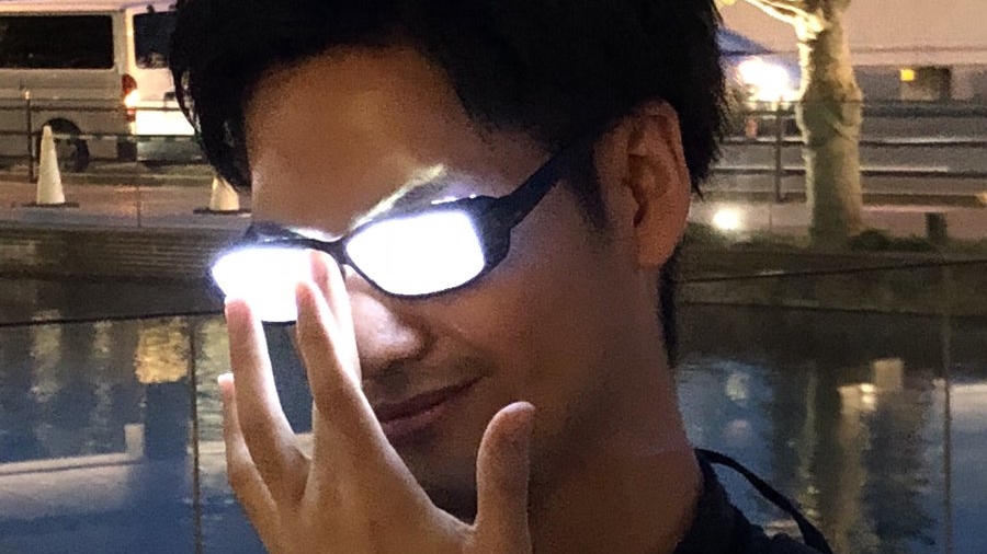handonglasses.jpg