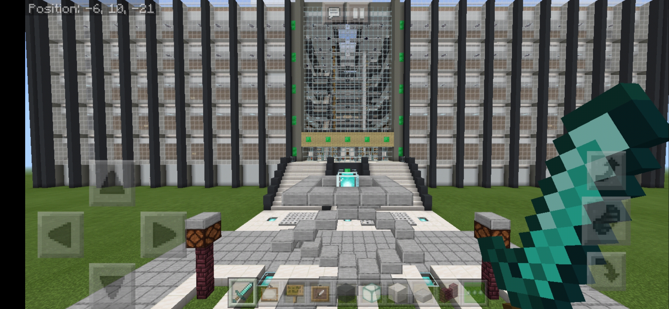 Screenshot_20190427_144520_com.mojang.minecraftpe.jpg
