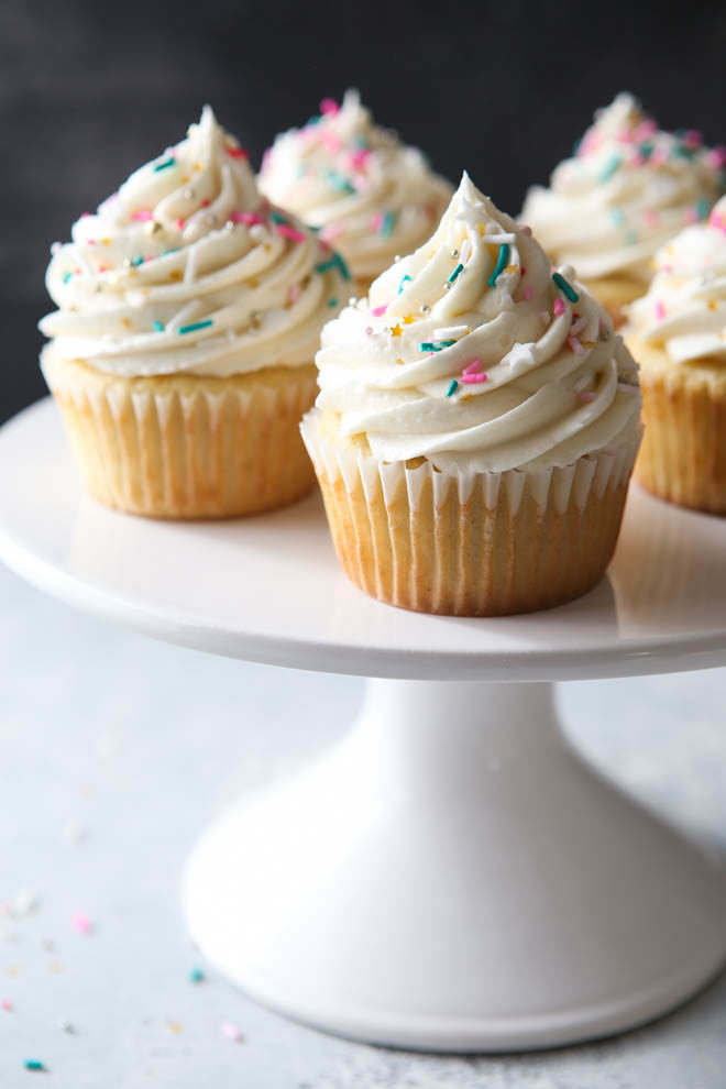 very-vanilla-cupcakes-3-660x990.jpg