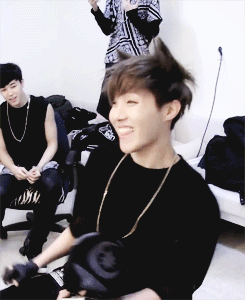 29b731d39ae4b53603913414a39444a8.gif