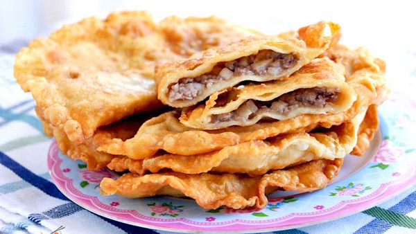 chebureki-na-kefire-bd7441d7.jpg
